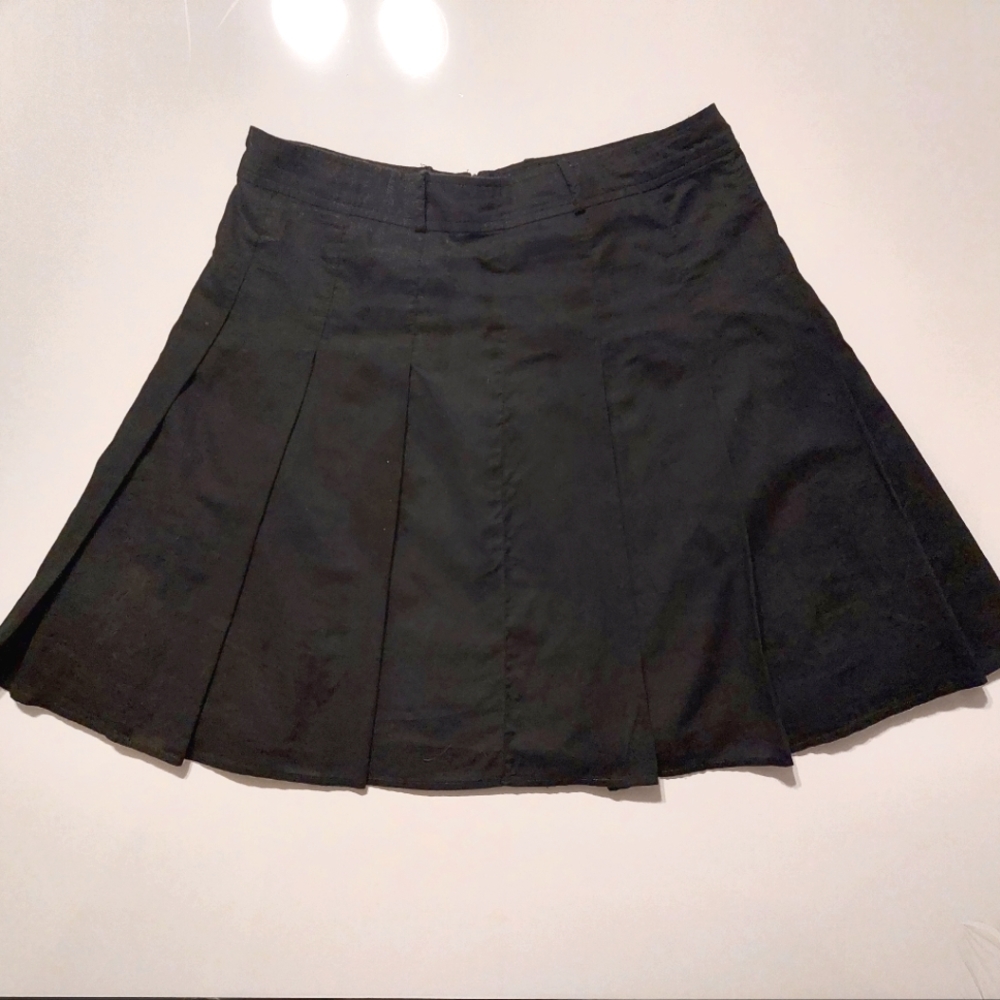 Breezy Summery Pleated Black Mini Skirt